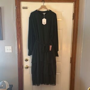 Ivy City Co Cosette Dress in Green